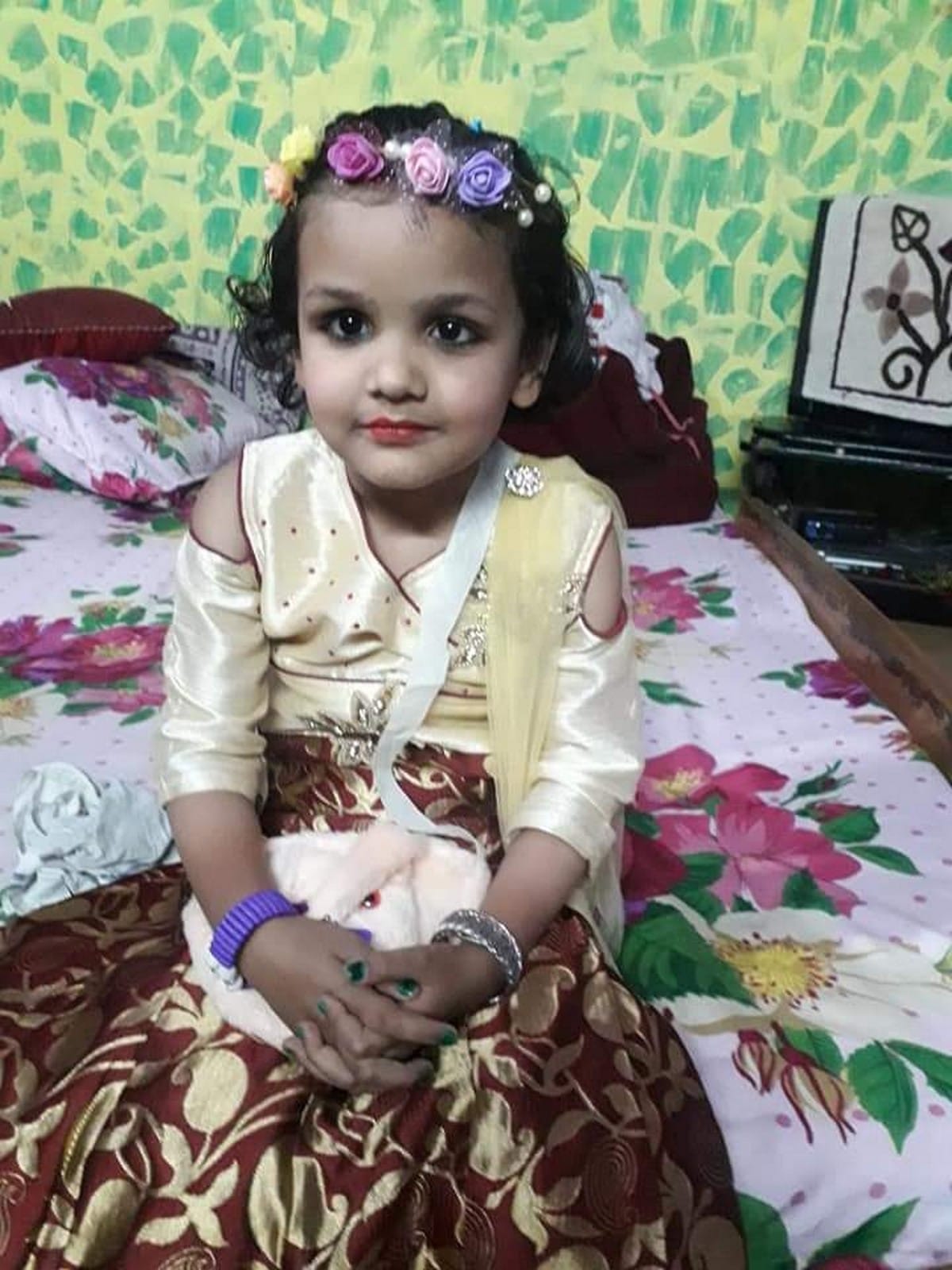 Chinese Manjha killed an innocent girl, it is easily found  while banned in city varanasi