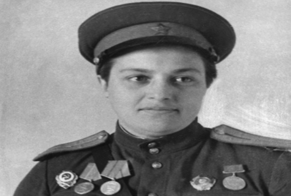 world deadliest female shooter Lyudmila Pavlichenko who terrorized Hitler Nazi army