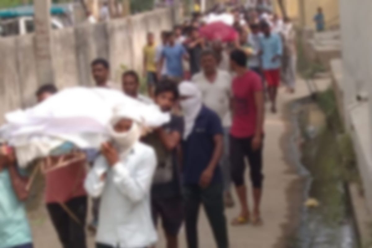 Meerut News: Three youths got up in a day in Abdullapur village, village immersed in sorrow