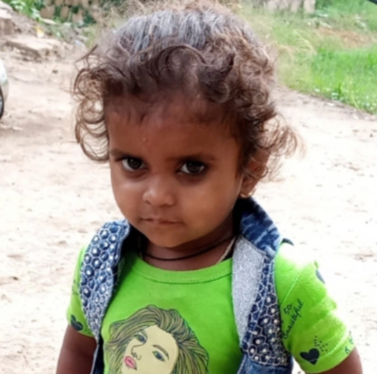 Tragic death of a girl buried in rubble due to collapse of a raw house wall two rescued in mirzapur