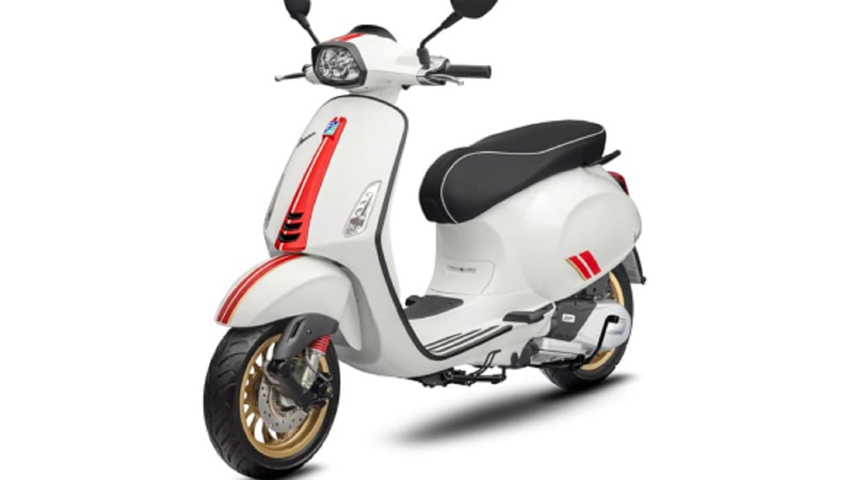 Vespa Racing Sixties scooter will be launched in India on September 1 know what is special in it vespa racing sixties india price vespa scooters in india vespa india scooter