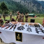 सर्च ऑपरेशन के दौरान बरामद हुए हथियार