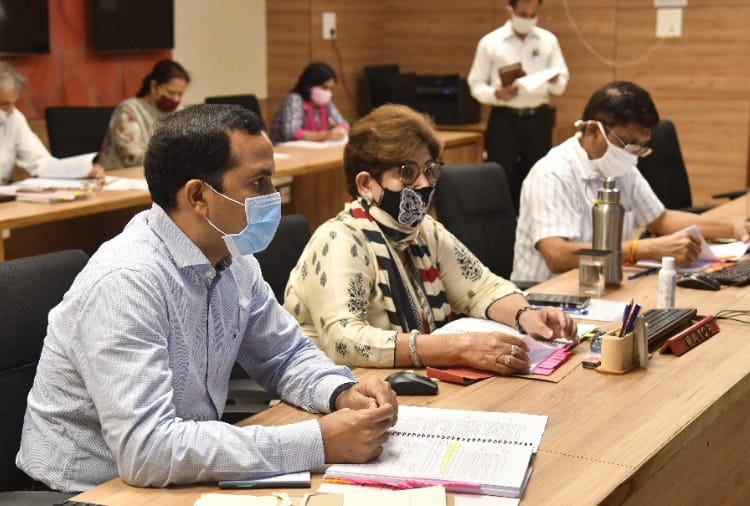 One time settlement policy gets green signal in the municipal Corporation meeting