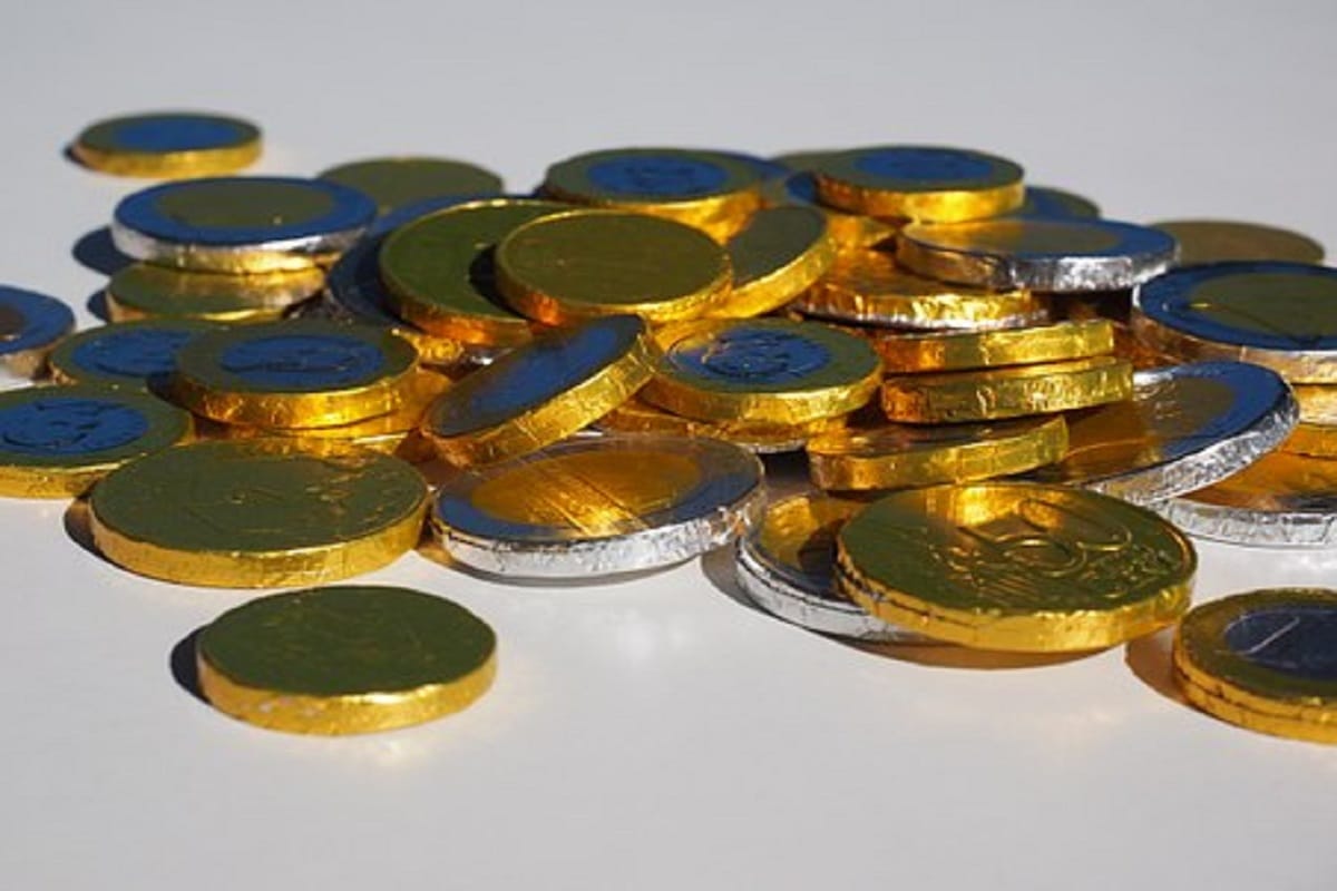 Gold Silver Price Today may 25 2021 MCX prices edged lower in Indian markets