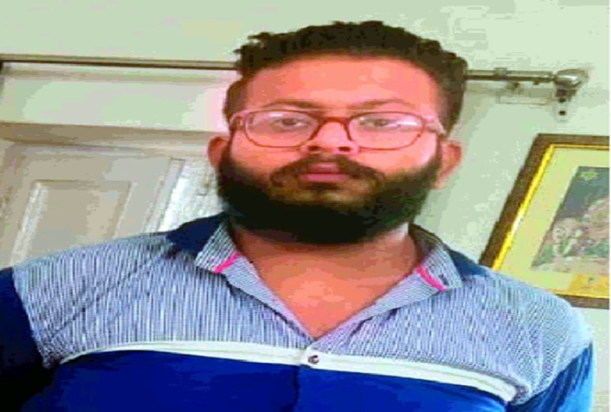 One person shoot to another in a dispute over car removal in chattarpur delhi