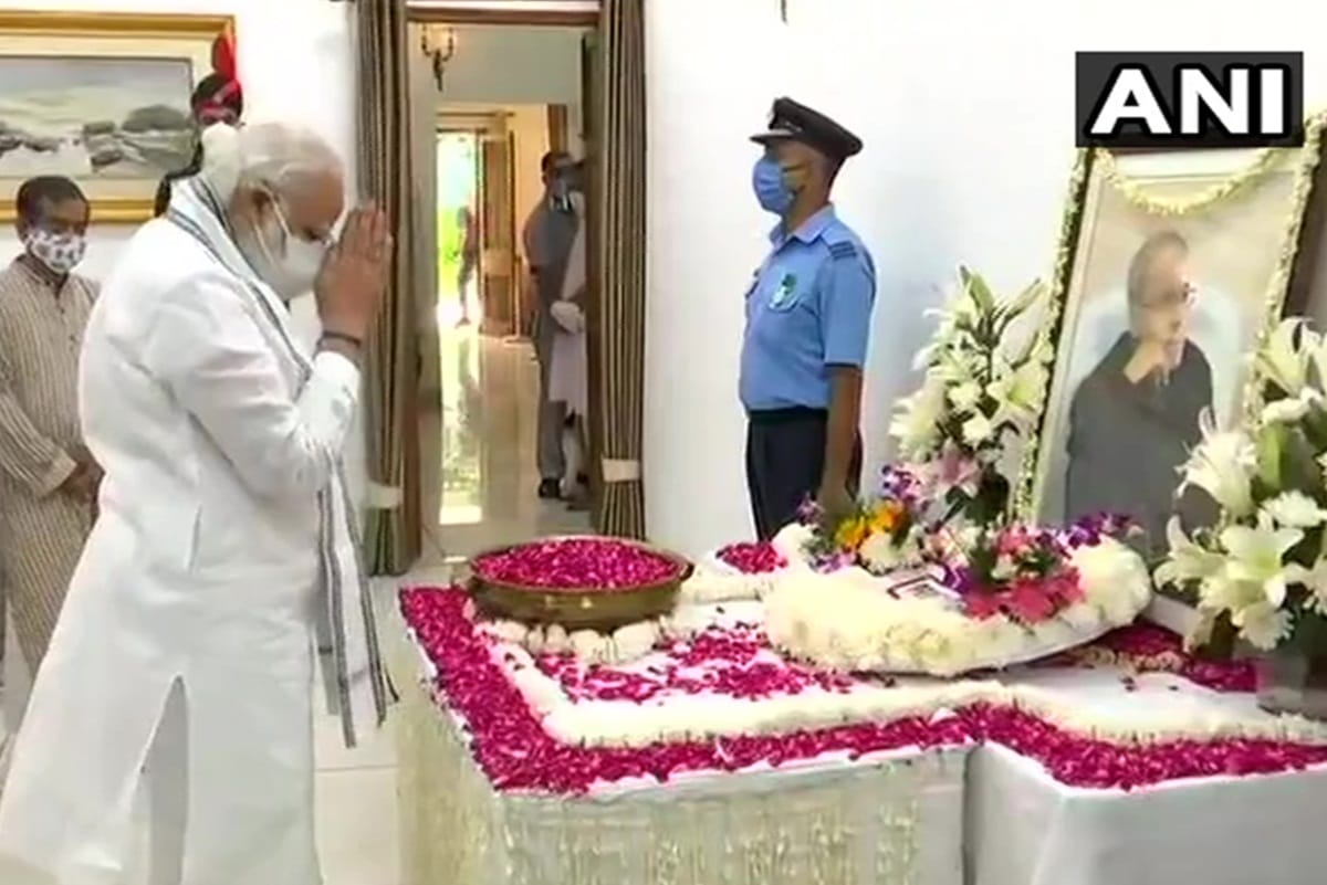 Pranab Mukherjee Death News PM Narendra Modipays last respect mohan bhagwat remembers former president 