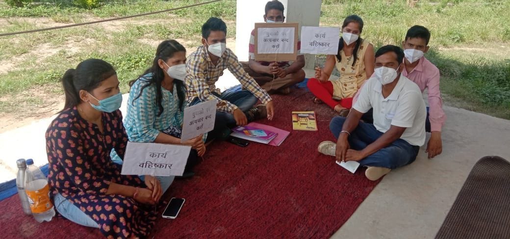 Strike of workers continues due to salary cuts