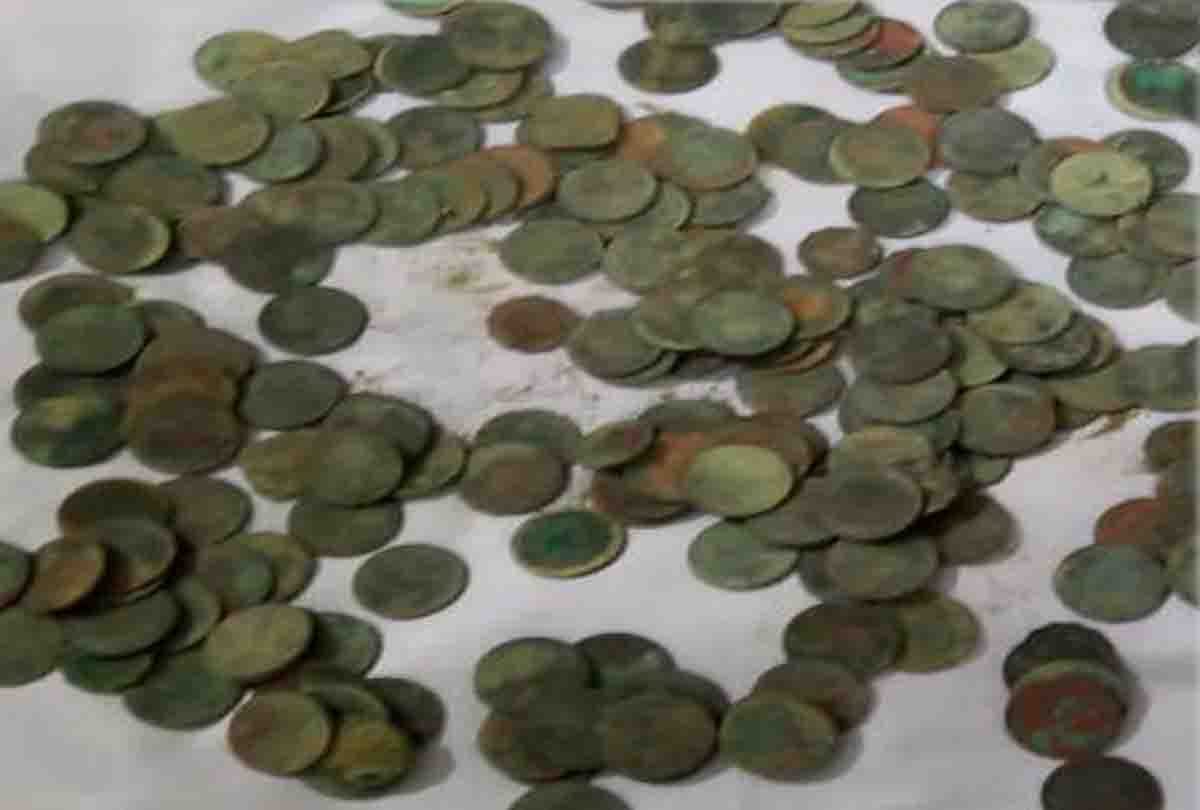Silver and copper coins found in foundation excavation in unnao