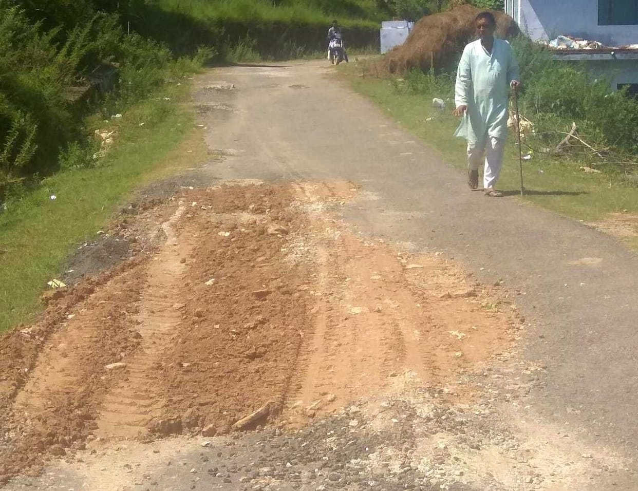 Mihinia-Bhatoli-opened road in a year