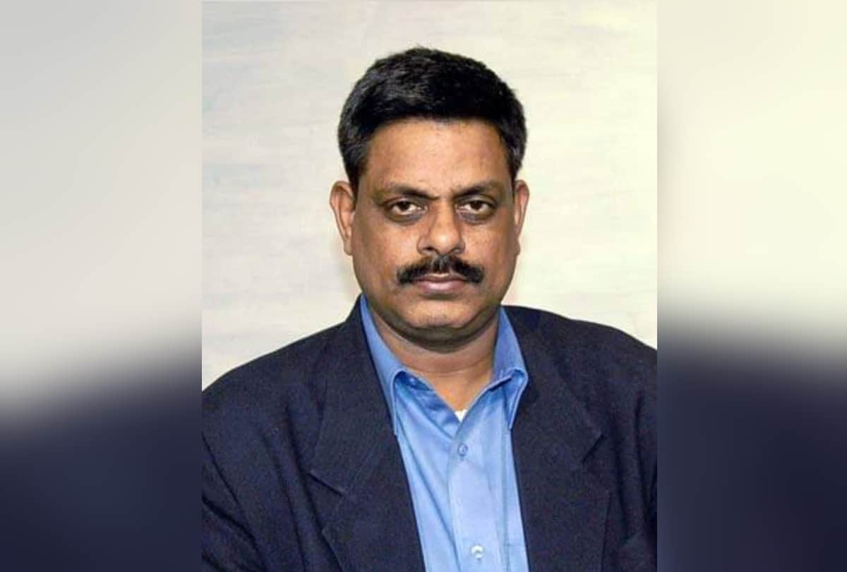 Gorakhpur University protest Professor Kamlesh and students created ruckus in ddu