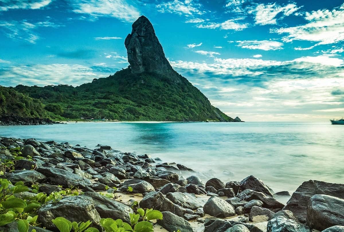 interesting facts about fernando de noronha island brazil which used for prison of dangerous criminal