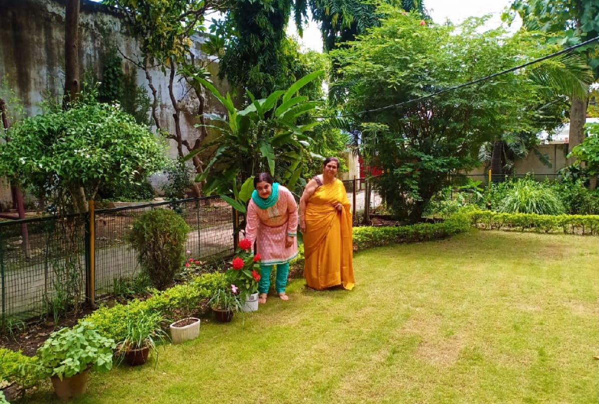 Special story of Gardening by Dr. Mita Aggarwal, Dr. Reena, Rachna and Ankita see gorakhpur photos