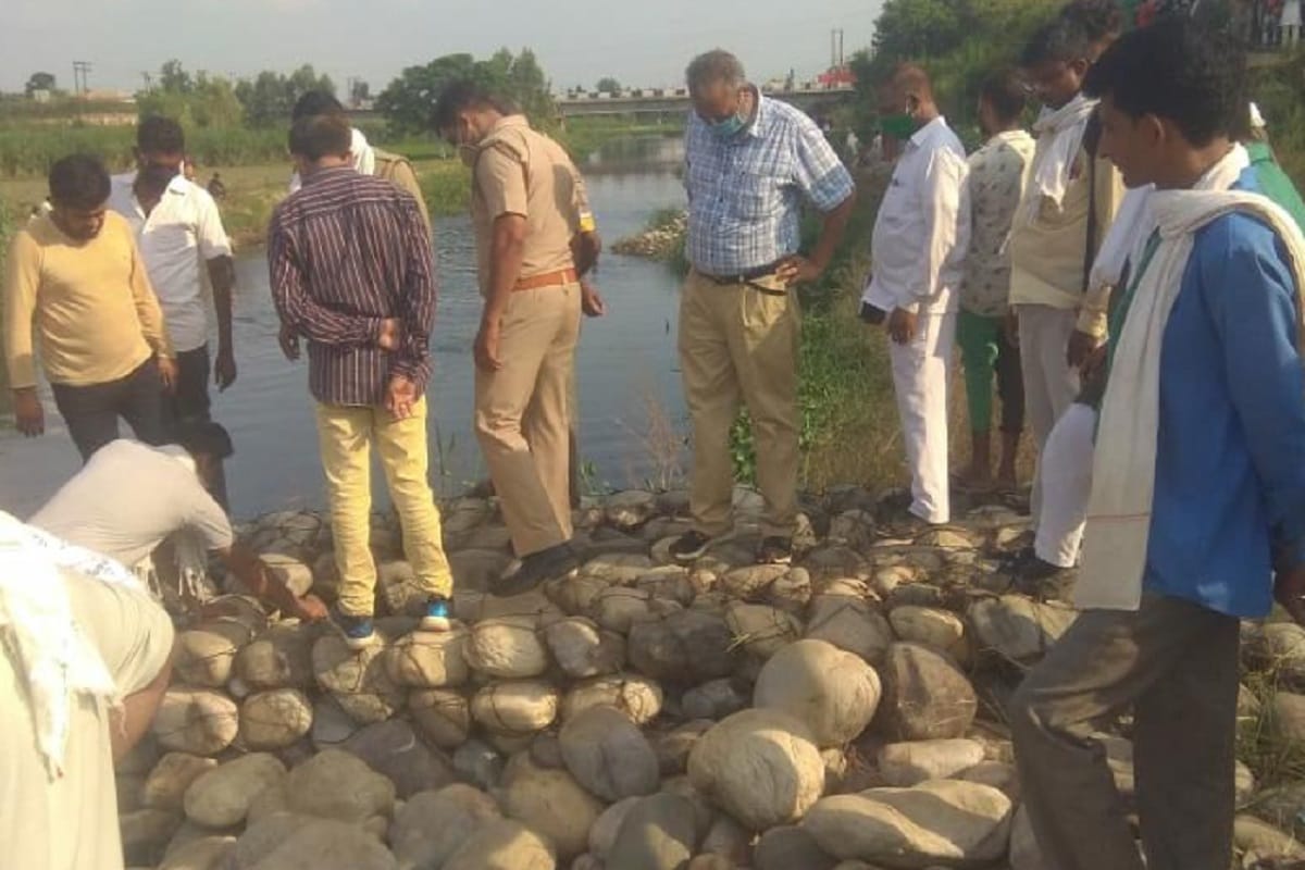 UP News: Dead body of a child have found in river at Muzaffarnagar