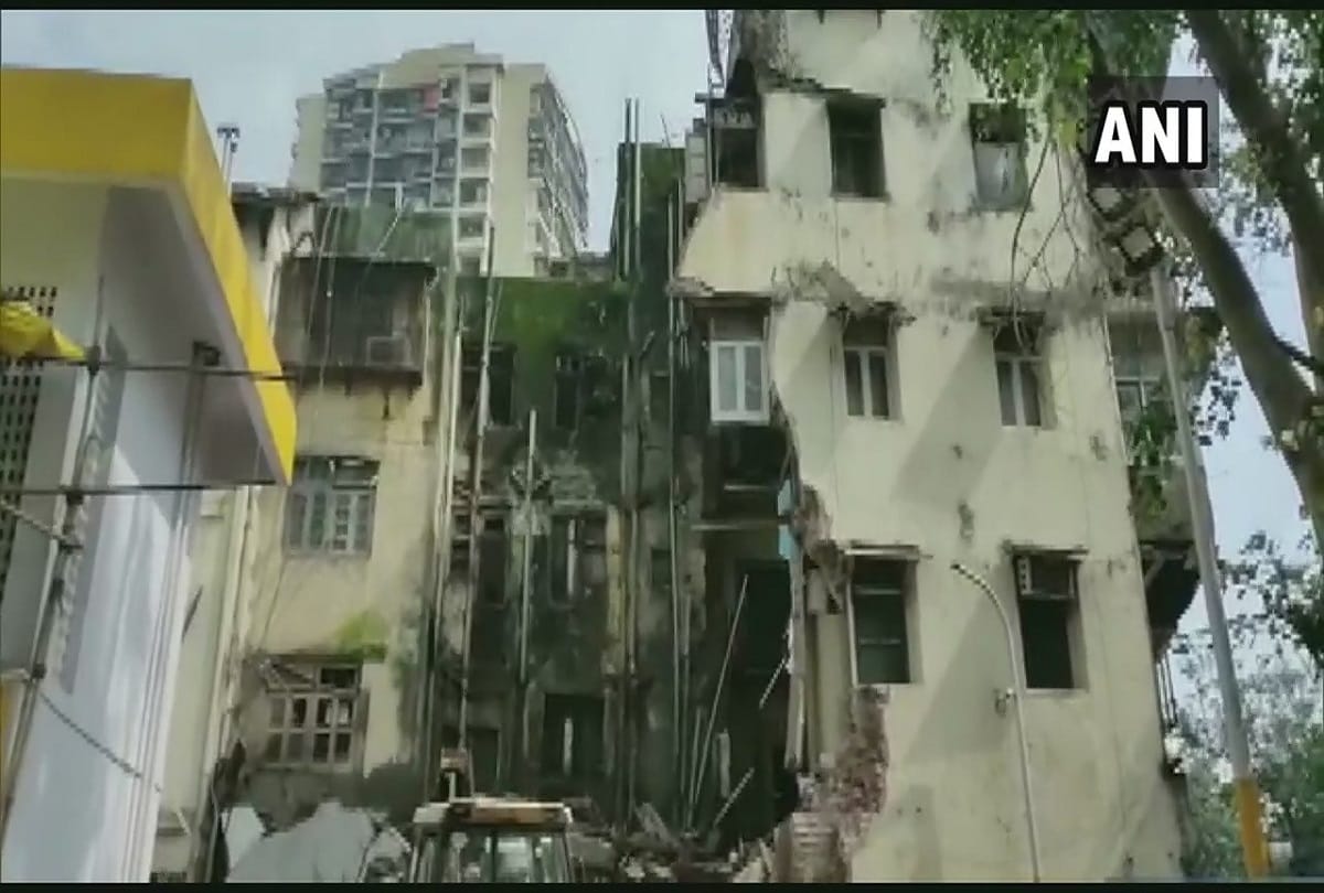 Palghar Maharashtra News: 4 storeyed building collapsed in Palghar no casualties so far six people safely rescued by Mumbai Fire Brigade