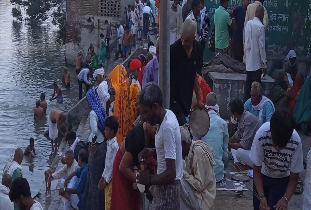 pitru paksha 2020 devotees performed shraddha karma in soron kasganj