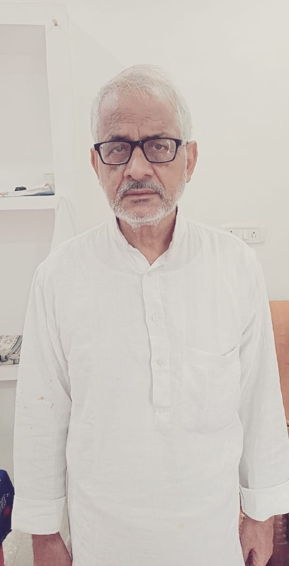 Teacher got recognition by service and dedication awarded Presidential honor in jaunpur