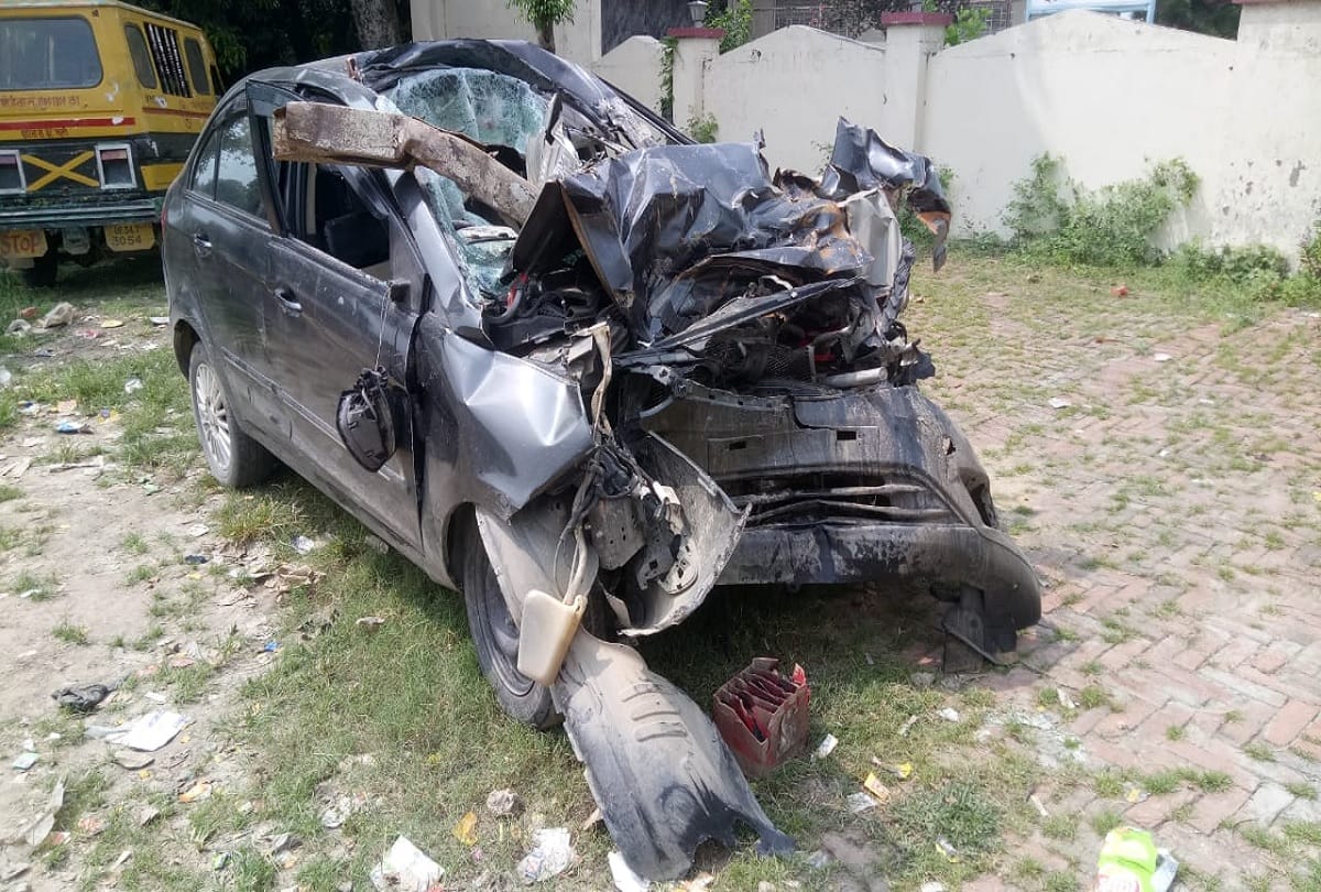 Two dies in a road accident on Sitapur road heavy traffic jam occurs