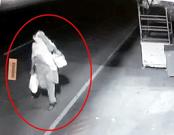 Cash and goods worth thousands of rupees stolen in the shop