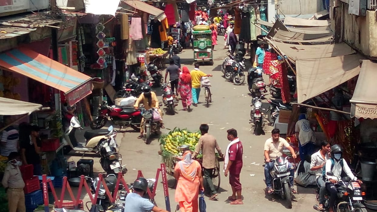 The market exploded on the first day of Shraddh, 50 percent sales decreased