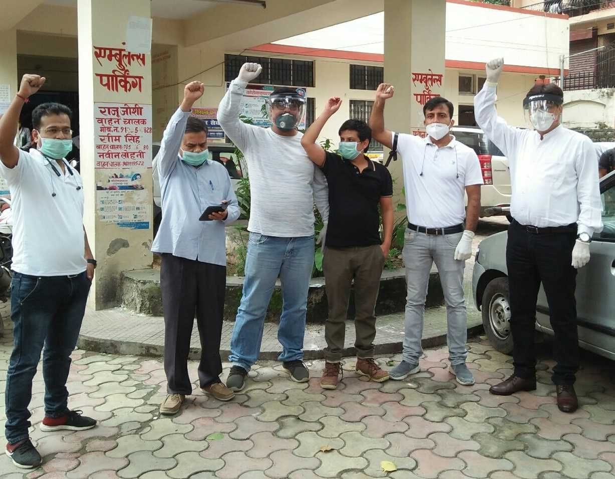 protest of doctors continues