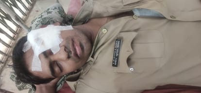 ASP with four cops injured in stone pelting rage against police beatings protest against police ballia up
