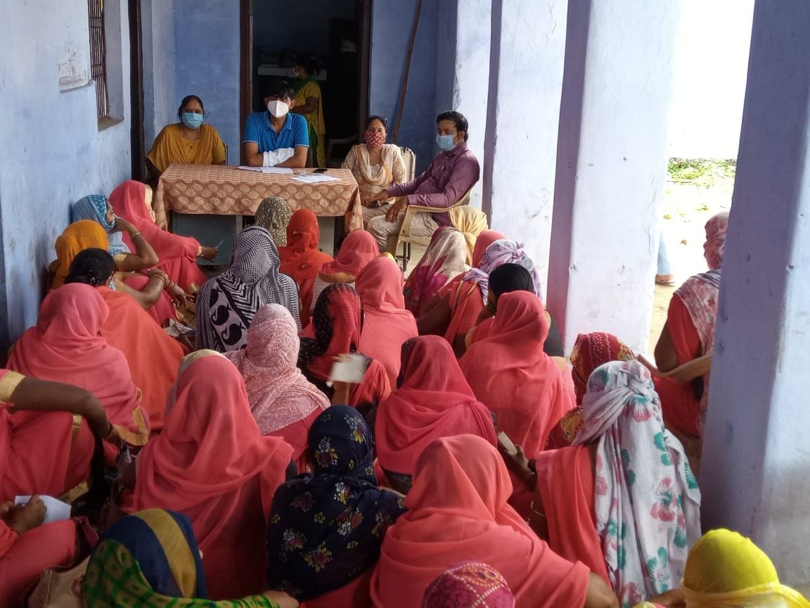 aware aanganbari worker to stop rubella diesease