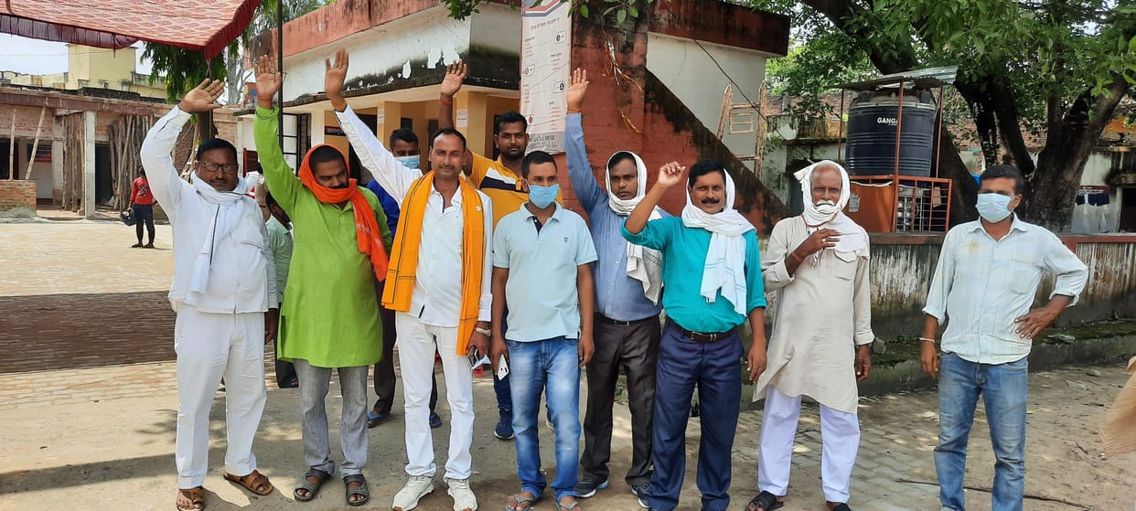 sabhsad protesred against chairman
