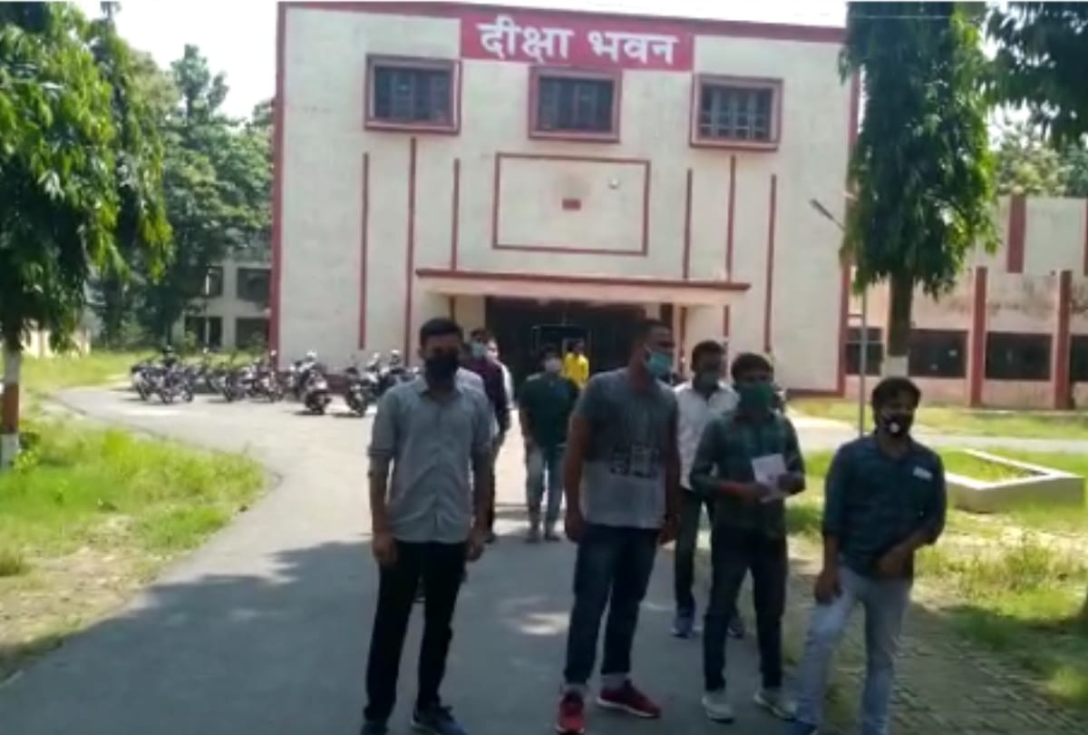 Gorakhpur University examinations started amidst social distancing