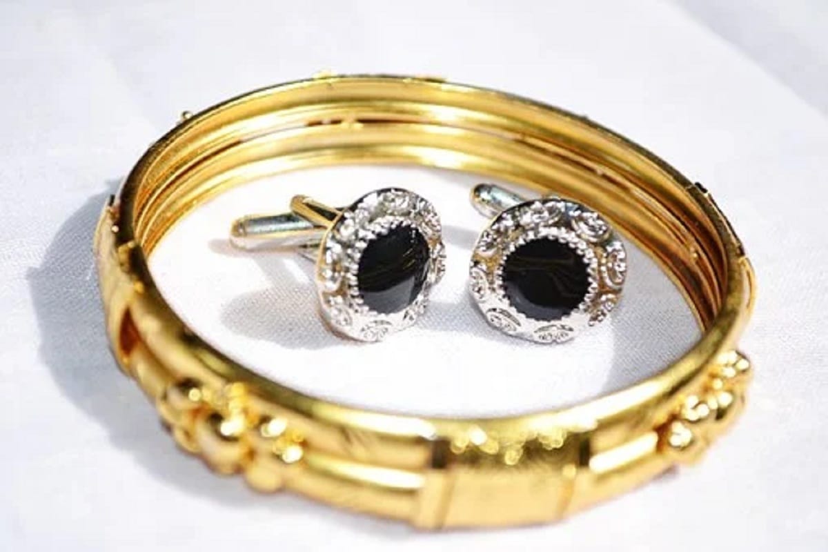 Silver Gold Price Today 15 October 2020 latest price updates: Gold today fall for second time in 3 days silver rates drop
