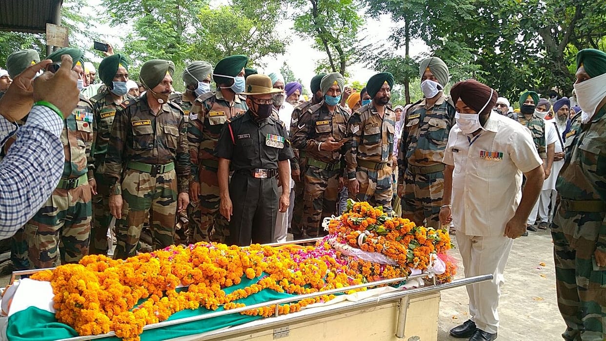 No officer arrived to pay tribute to Shaheed Parminder Singh