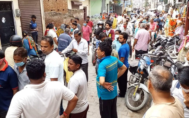 Woman dies of electric shock