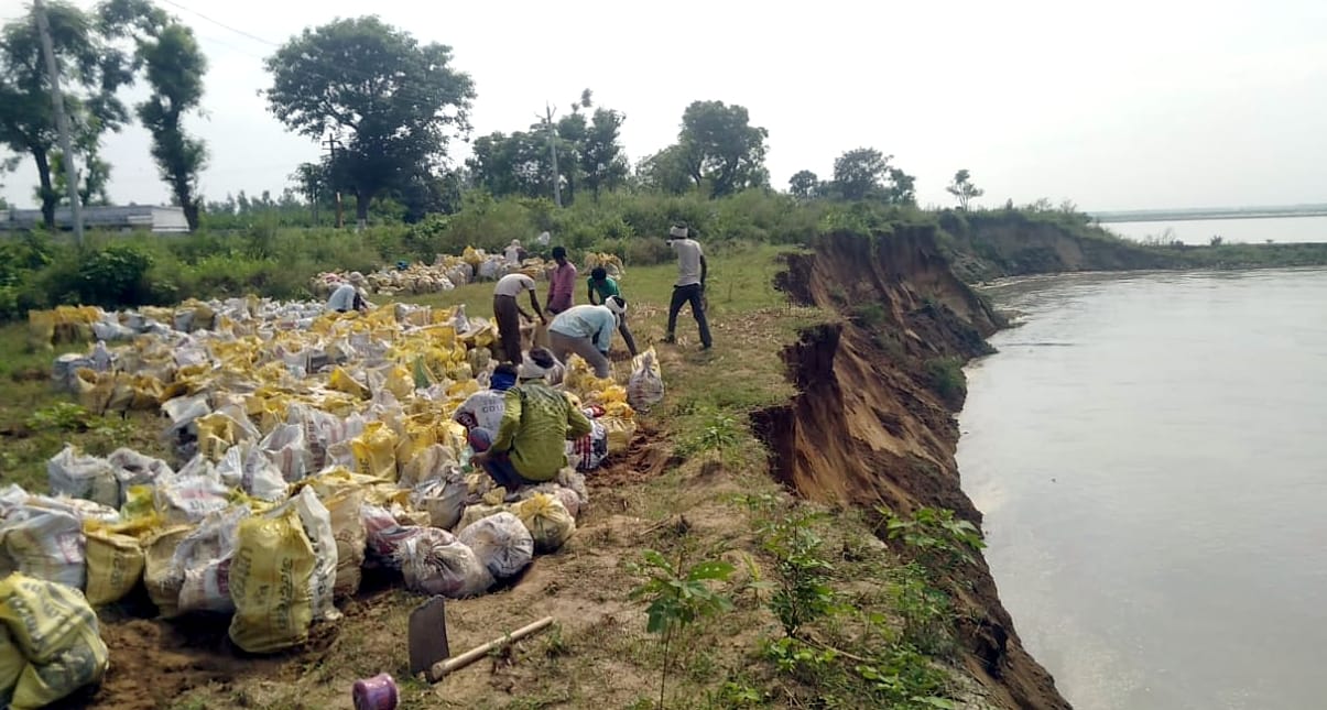Work to stop Ganga cutting started in Mandawar
