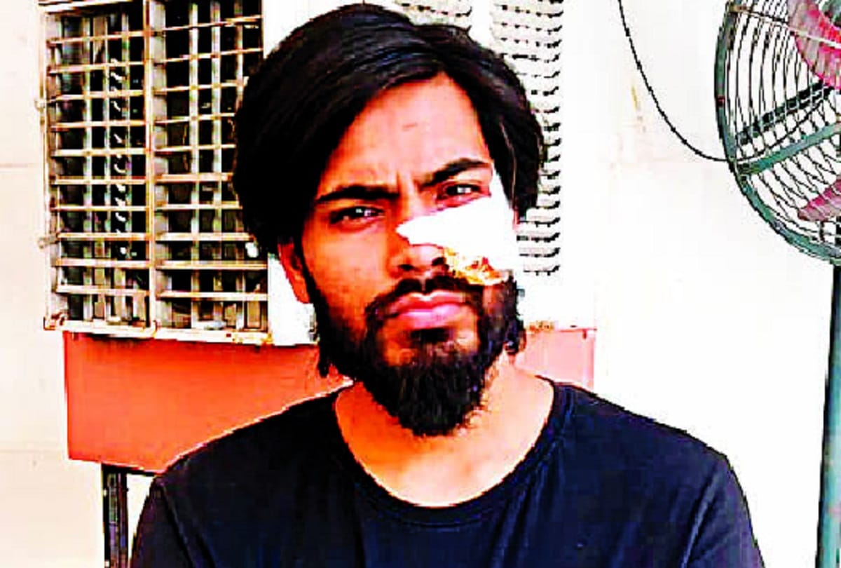 jnu student lodges FIR against students supporter of ABVP