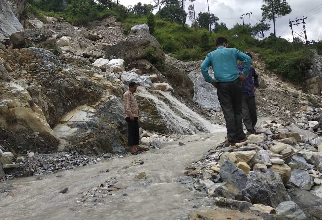Due to the closure of Bharadi-Song-Munar road, ration is not going