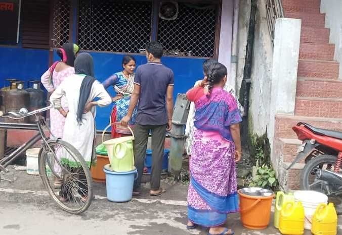 Drinking water is not available on the banks of Saryu-Gomti