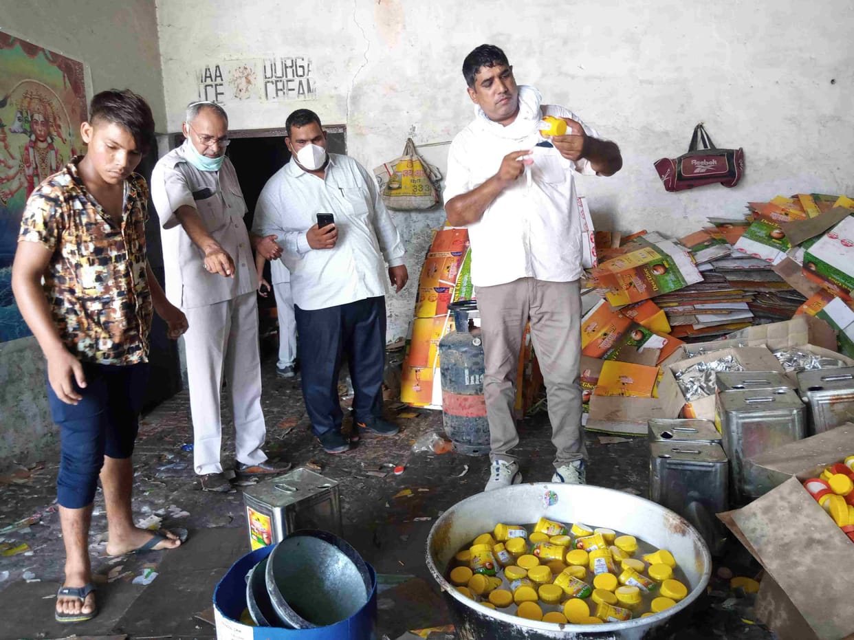 Ghee was being sold in the tin to sell from expiry date coaches, CM Flying raid on warehouse