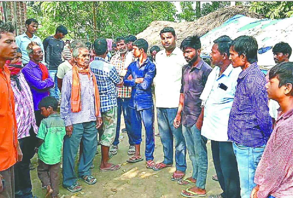 Three killed in road accident by truck in basti