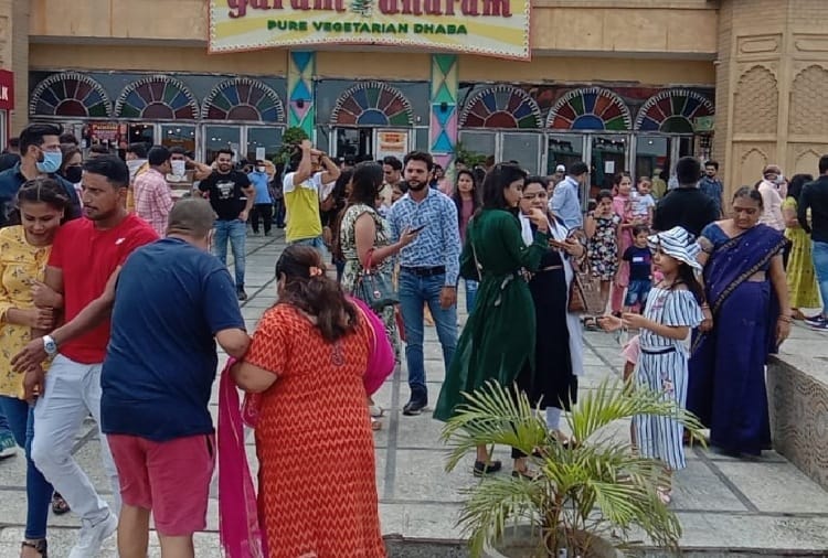Person dies from Corona, 131 positive including three international wrestlers and MLA's son