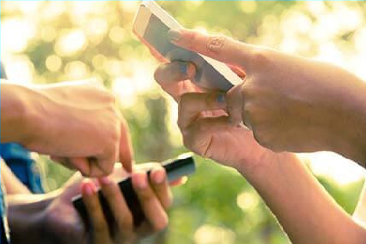 Mobile internet speed slows down in many parts of South Kashmir and Srinagar