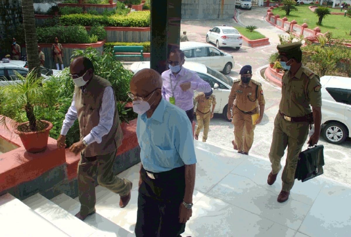 kanpur encounter latest update Judicial Commission team asked Which tree collided with the car