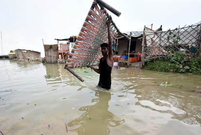 Prayagraj Flood News today update: Flood in Ganges and Yamuna again- ganga reached Lete Hanuman temple
