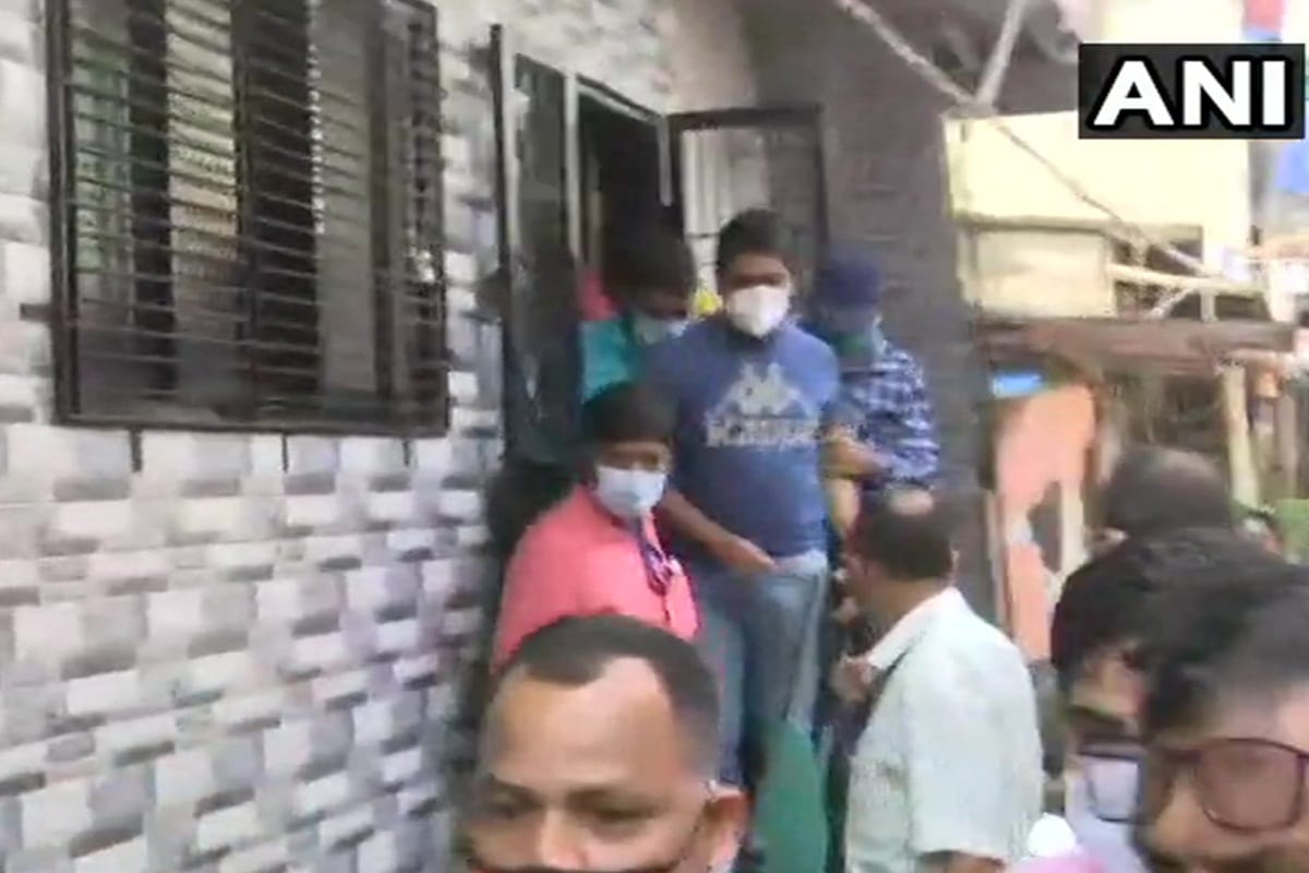 Narcotics Control Bureau arrests Rhea Chakraborty brother Showik Chakraborty and Samuel Miranda in Sushant Singh Rajput death case