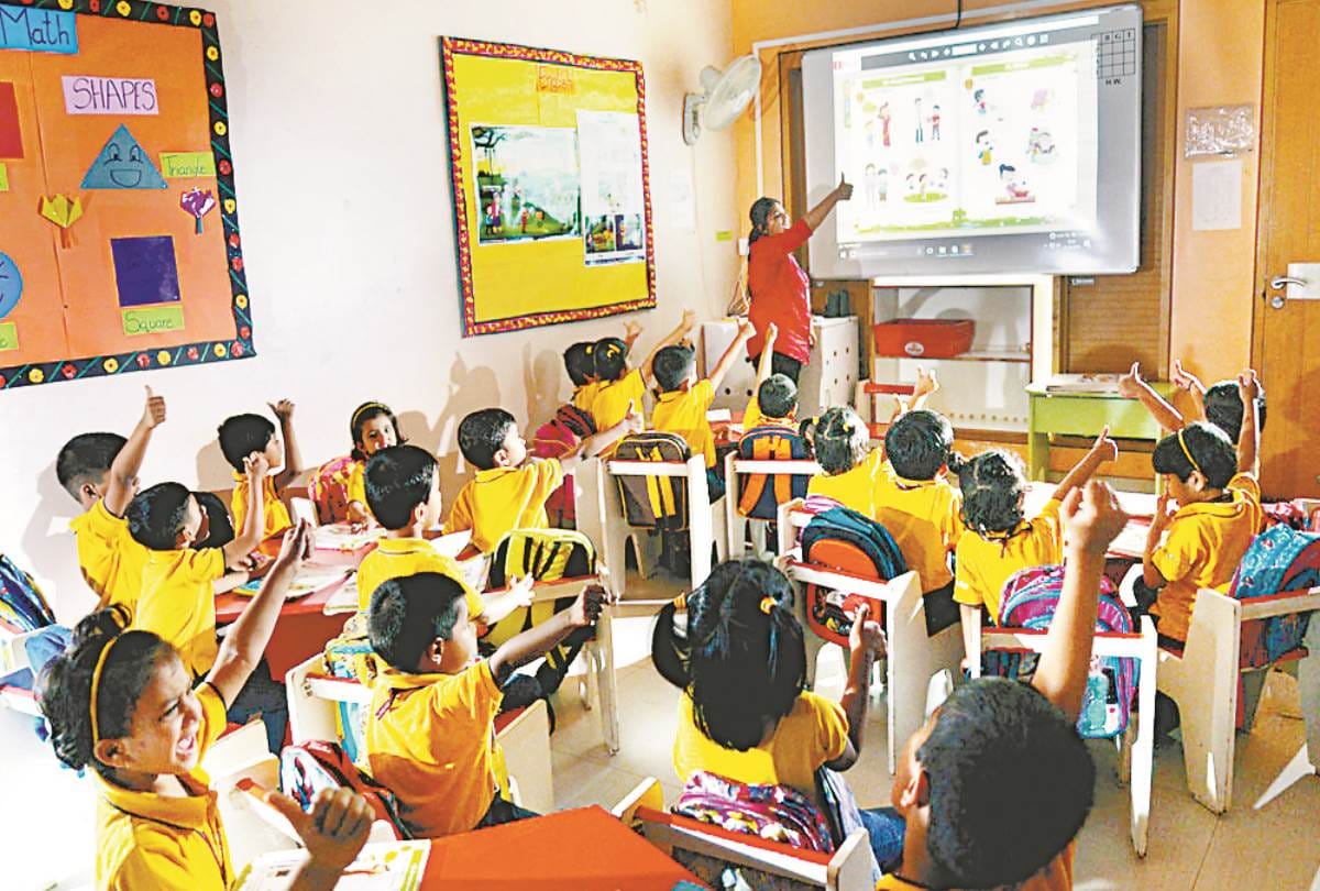 smart class room will be built in parishadiya schools of uttar pradesh
