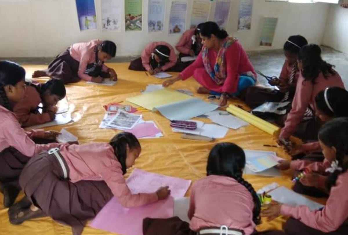 Teachers' Day 2020 special story of Teacher Shweta Singh change primary school Academic activities
