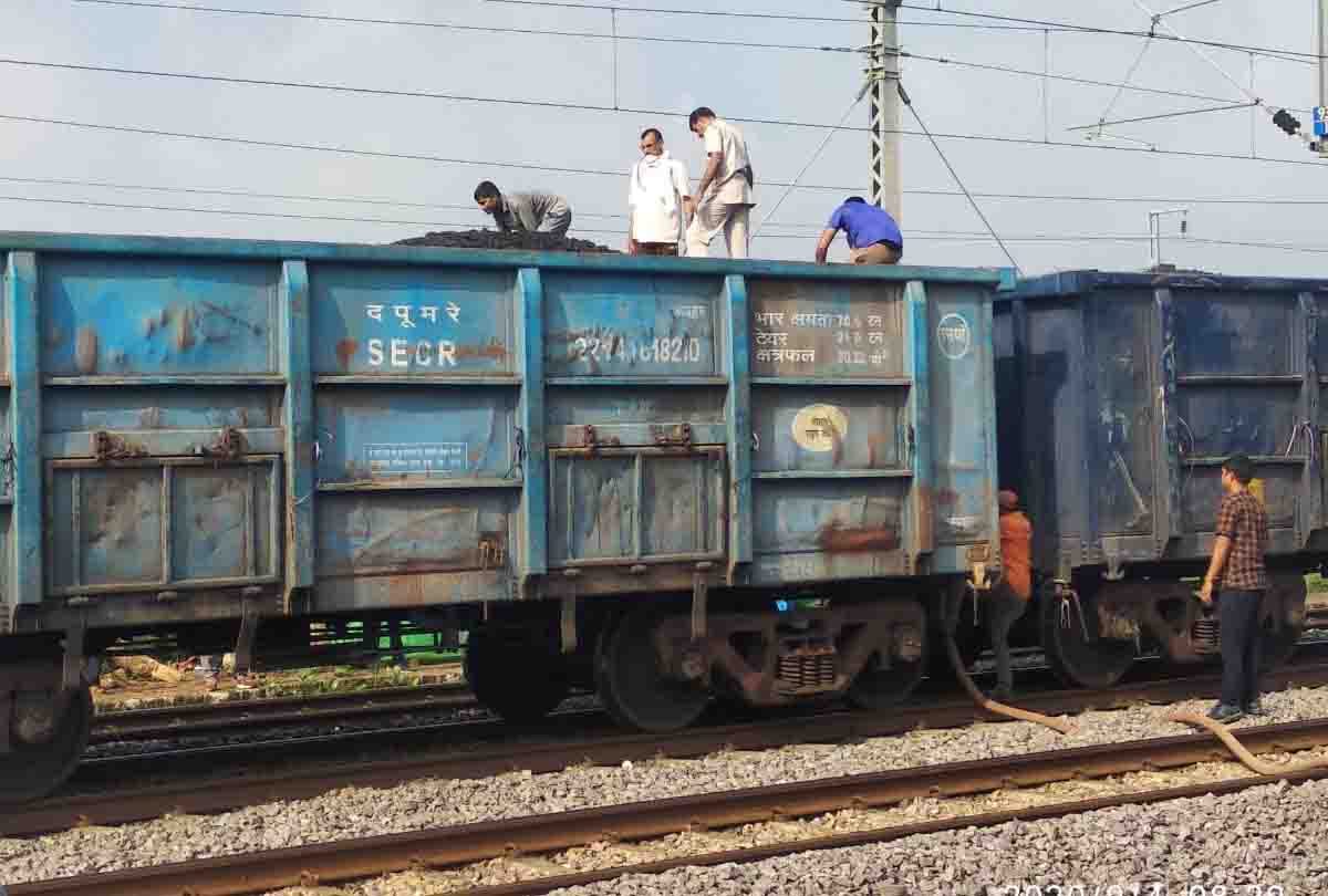 Coal crisis: Crisis group formed by three ministries to deal with the emergency problem