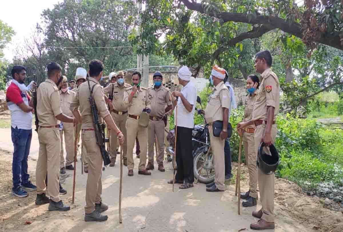 Stone pelting on laying power line, six people injured