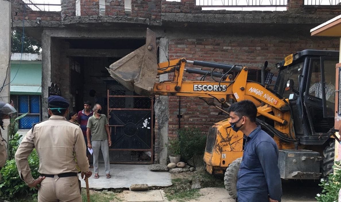 Encroachment by the corporation's team amid protests