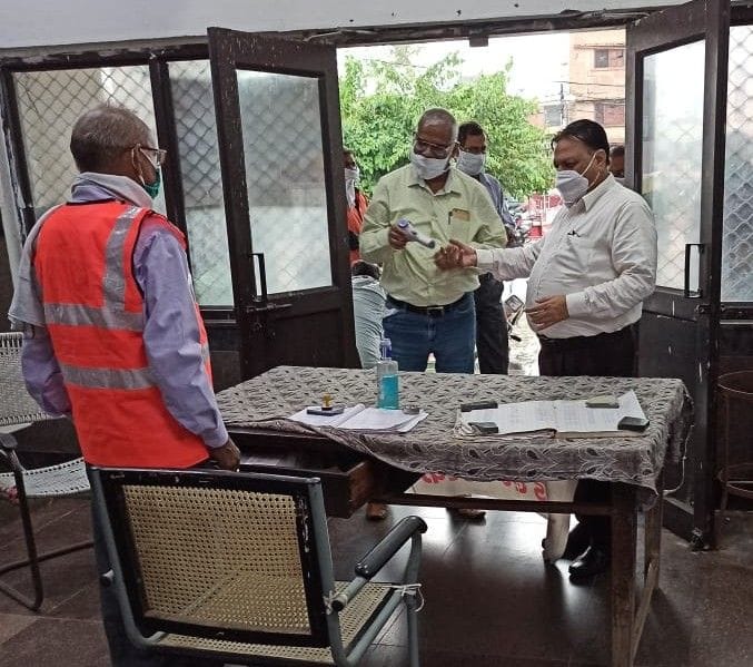 Hathras: RM, SM know income and maintenance status