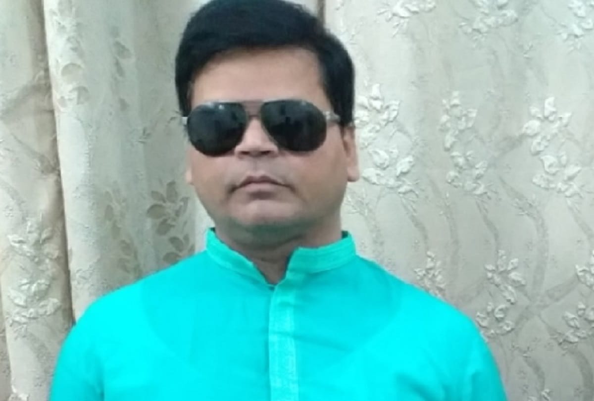 Teachers day 2020 Hathras basic school blind husband wife proves themselves a good teacher for students