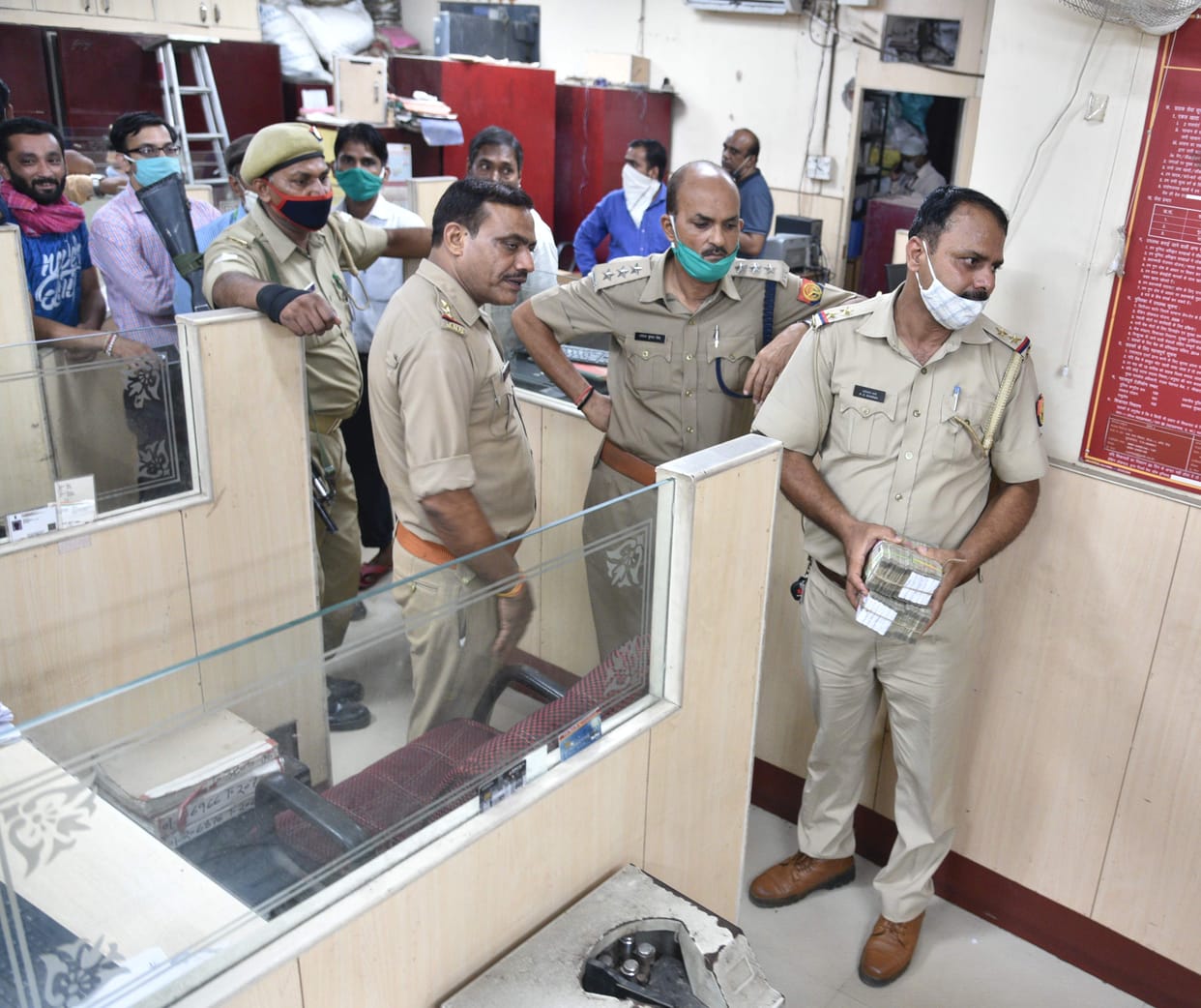 10 lakh cash missing from bank